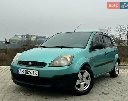 Зеленый Форд Фиеста, объемом двигателя 1.3 л и пробегом 235 тыс. км за 3700 $, фото 1 на Automoto.ua
