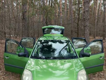 Форд Фієста 2008 у Києві на Automoto.ua Зелений Форд Фієста, об'ємом двигуна 1.39 л та пробігом 275 тис. км за 3550 $, фото 1 на Automoto.ua