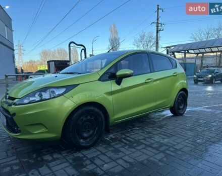 Зеленый Форд Фиеста, объемом двигателя 1.2 л и пробегом 321 тыс. км за 4933 $, фото 1 на Automoto.ua