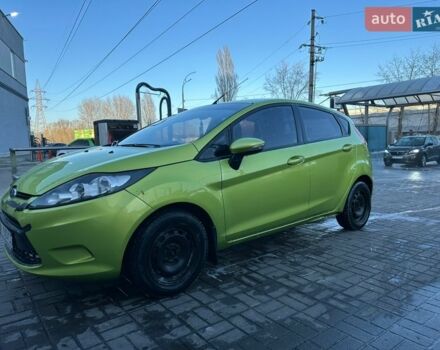 Зеленый Форд Фиеста, объемом двигателя 1.24 л и пробегом 321 тыс. км за 5000 $, фото 1 на Automoto.ua