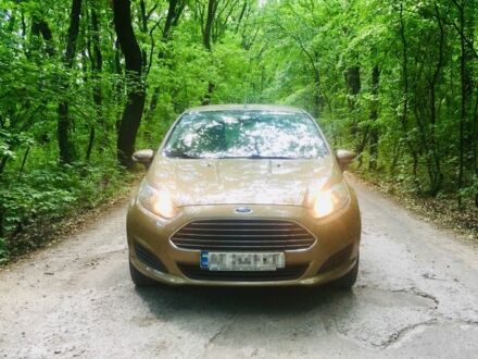 Форд Фиеста 2013 в Днепре (Днепропетровске) на Automoto.ua Зеленый Форд Фиеста, объемом двигателя 1.1 л и пробегом 95 тыс. км за 8000 $, фото 1 на Automoto.ua