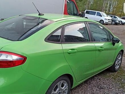 Зеленый Форд Фиеста, объемом двигателя 1.6 л и пробегом 86 тыс. км за 8000 $, фото 1 на Automoto.ua