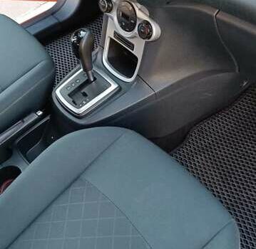 Форд Фиеста 2011 в Киеве на Automoto.ua Оранжевый Форд Фиеста, объемом двигателя 1.4 л и пробегом 131 тыс. км за 8500 $, фото 8 на Automoto.ua