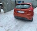 Оранжевый Форд Фиеста, объемом двигателя 1.4 л и пробегом 83 тыс. км за 7900 $, фото 2 на Automoto.ua