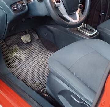 Форд Фиеста 2011 в Киеве на Automoto.ua Оранжевый Форд Фиеста, объемом двигателя 1.4 л и пробегом 131 тыс. км за 8500 $, фото 5 на Automoto.ua