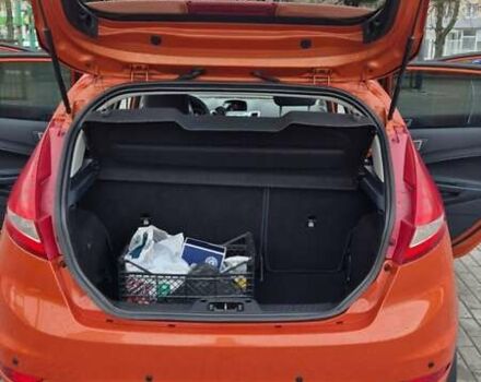 Оранжевый Форд Фиеста, объемом двигателя 1.4 л и пробегом 130 тыс. км за 6700 $, фото 16 на Automoto.ua