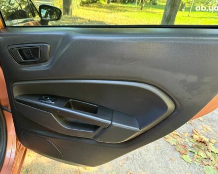 Оранжевый Форд Фиеста, объемом двигателя 1.6 л и пробегом 54 тыс. км за 9790 $, фото 17 на Automoto.ua