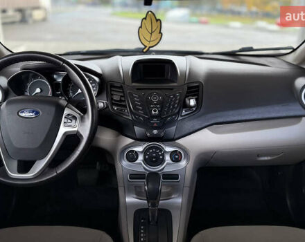 Оранжевый Форд Фиеста, объемом двигателя 1.6 л и пробегом 188 тыс. км за 8999 $, фото 14 на Automoto.ua