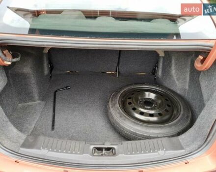 Форд Фиеста 2017 в Ивано-Франковске на Automoto.ua Оранжевый Форд Фиеста, объемом двигателя 1.6 л и пробегом 124 тыс. км за 8500 $, фото 10 на Automoto.ua