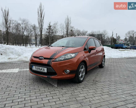 Помаранчевий Форд Фієста, об'ємом двигуна 1.39 л та пробігом 169 тис. км за 7200 $, фото 1 на Automoto.ua