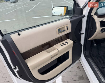 Форд Флекс 2013 в Белой Церкве на Automoto.ua Белый Форд Флекс, объемом двигателя 3.5 л и пробегом 214 тыс. км за 12999 $, фото 13 на Automoto.ua