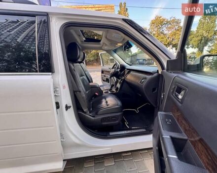 Белый Форд Флекс, объемом двигателя 3.5 л и пробегом 187 тыс. км за 12800 $, фото 49 на Automoto.ua