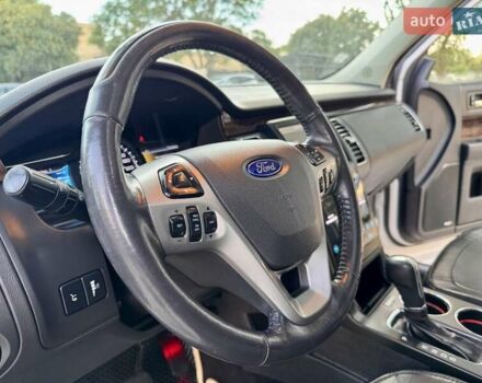 Белый Форд Флекс, объемом двигателя 3.5 л и пробегом 187 тыс. км за 12800 $, фото 43 на Automoto.ua