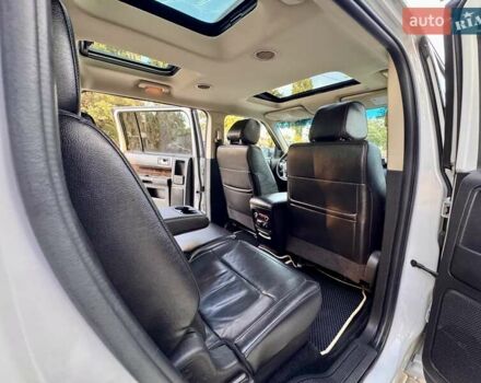 Белый Форд Флекс, объемом двигателя 3.5 л и пробегом 187 тыс. км за 12800 $, фото 69 на Automoto.ua