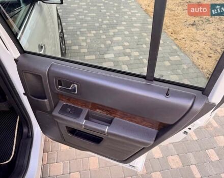 Белый Форд Флекс, объемом двигателя 3.5 л и пробегом 187 тыс. км за 12800 $, фото 67 на Automoto.ua