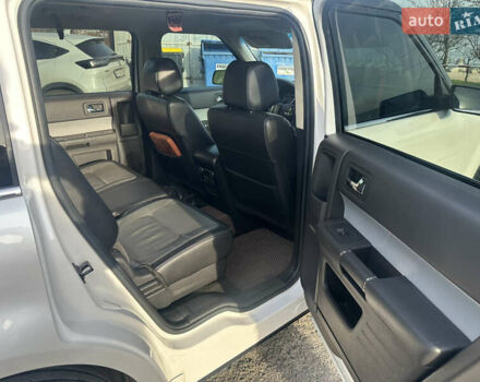 Белый Форд Флекс, объемом двигателя 3.5 л и пробегом 194 тыс. км за 11999 $, фото 4 на Automoto.ua