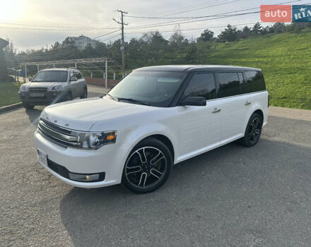 Белый Форд Флекс, объемом двигателя 3.5 л и пробегом 194 тыс. км за 11999 $, фото 12 на Automoto.ua