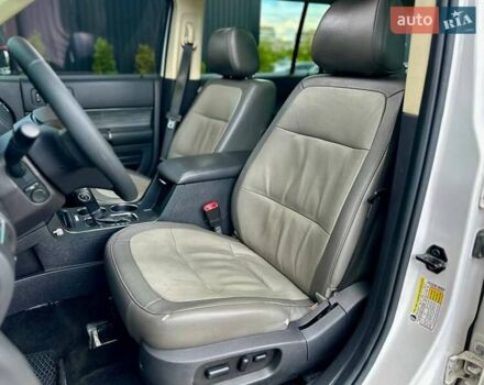 Белый Форд Флекс, объемом двигателя 3.5 л и пробегом 224 тыс. км за 12500 $, фото 2 на Automoto.ua