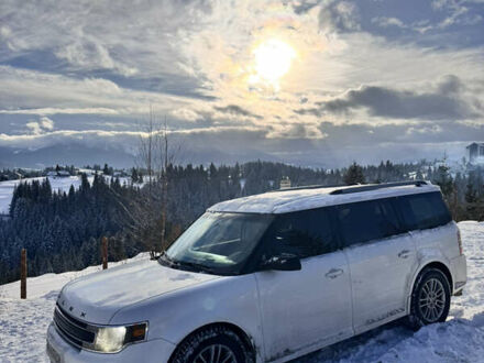 Белый Форд Флекс, объемом двигателя 3.5 л и пробегом 333 тыс. км за 12500 $, фото 1 на Automoto.ua