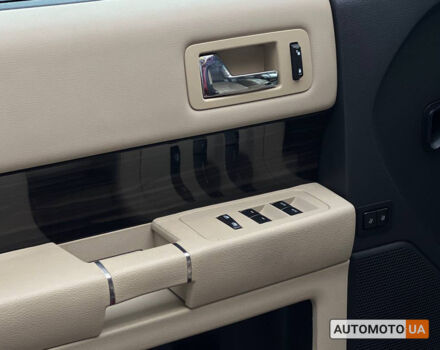 Красный Форд Флекс, объемом двигателя 3.5 л и пробегом 174 тыс. км за 14500 $, фото 8 на Automoto.ua