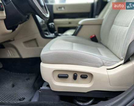 Красный Форд Флекс, объемом двигателя 3.5 л и пробегом 154 тыс. км за 12700 $, фото 42 на Automoto.ua