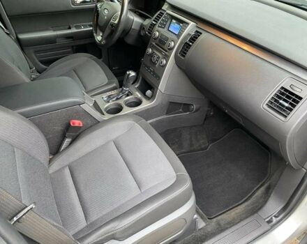 Серый Форд Флекс, объемом двигателя 3.5 л и пробегом 94 тыс. км за 13000 $, фото 5 на Automoto.ua