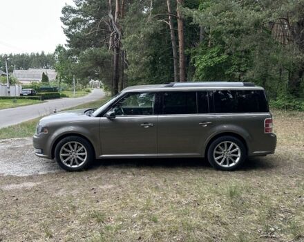 Серый Форд Флекс, объемом двигателя 3.5 л и пробегом 136 тыс. км за 10900 $, фото 1 на Automoto.ua