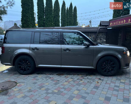 Серый Форд Флекс, объемом двигателя 3.5 л и пробегом 170 тыс. км за 12500 $, фото 3 на Automoto.ua