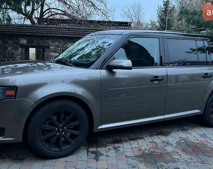 Серый Форд Флекс, объемом двигателя 3.5 л и пробегом 170 тыс. км за 12500 $, фото 8 на Automoto.ua