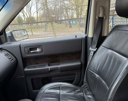 Серый Форд Флекс, объемом двигателя 3.5 л и пробегом 114 тыс. км за 17500 $, фото 9 на Automoto.ua