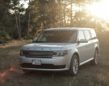 Серый Форд Флекс, объемом двигателя 3.5 л и пробегом 114 тыс. км за 17500 $, фото 1 на Automoto.ua