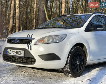 Білий Форд Focus C-Max, об'ємом двигуна 1.6 л та пробігом 330 тис. км за 4900 $, фото 2 на Automoto.ua