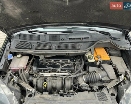 Черный Форд Focus C-Max, объемом двигателя 1.8 л и пробегом 217 тыс. км за 4400 $, фото 44 на Automoto.ua