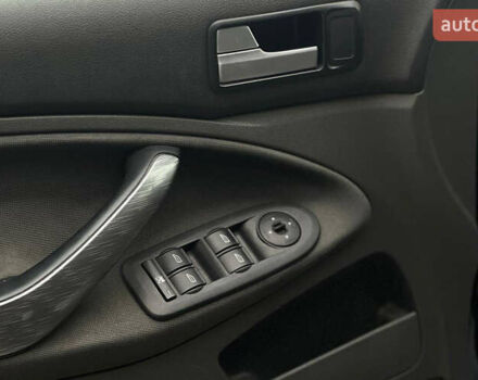 Черный Форд Focus C-Max, объемом двигателя 2 л и пробегом 188 тыс. км за 6500 $, фото 11 на Automoto.ua