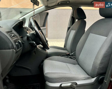 Красный Форд Focus C-Max, объемом двигателя 1.6 л и пробегом 212 тыс. км за 3799 $, фото 11 на Automoto.ua