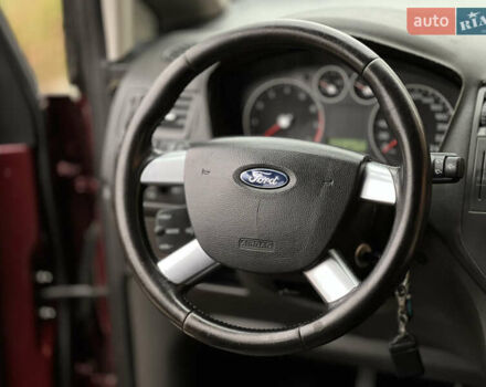 Красный Форд Focus C-Max, объемом двигателя 1.6 л и пробегом 212 тыс. км за 3799 $, фото 21 на Automoto.ua