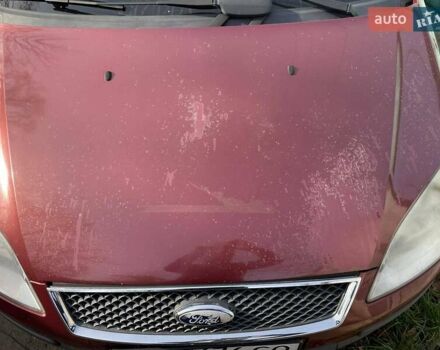 Красный Форд Focus C-Max, объемом двигателя 2 л и пробегом 320 тыс. км за 3534 $, фото 1 на Automoto.ua