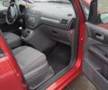 Красный Форд Focus C-Max, объемом двигателя 1.8 л и пробегом 275 тыс. км за 4500 $, фото 11 на Automoto.ua