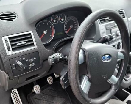 Красный Форд Focus C-Max, объемом двигателя 1.8 л и пробегом 218 тыс. км за 4000 $, фото 13 на Automoto.ua