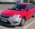 Красный Форд Focus C-Max, объемом двигателя 1.6 л и пробегом 216 тыс. км за 8183 $, фото 1 на Automoto.ua