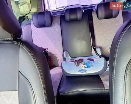 Красный Форд Focus C-Max, объемом двигателя 1.6 л и пробегом 195 тыс. км за 4100 $, фото 10 на Automoto.ua