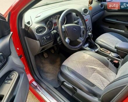 Красный Форд Focus C-Max, объемом двигателя 1.6 л и пробегом 195 тыс. км за 4100 $, фото 8 на Automoto.ua