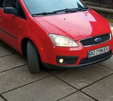 Форд Focus C-Max 2004 в Тячеве на Automoto.ua Красный Форд Focus C-Max, объемом двигателя 1.6 л и пробегом 235 тыс. км за 4200 $, фото 1 на Automoto.ua