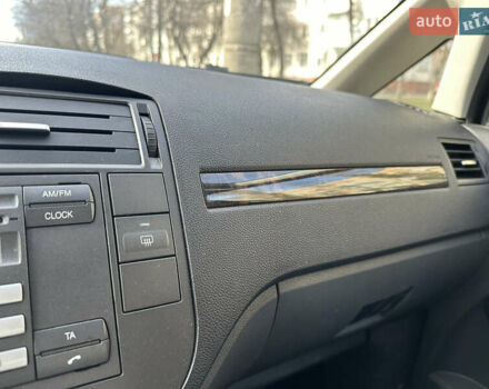 Форд Focus C-Max, объемом двигателя 1.8 л и пробегом 142 тыс. км за 4500 $, фото 16 на Automoto.ua