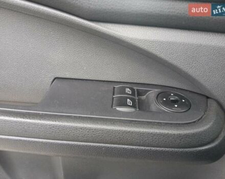 Форд Focus C-Max, об'ємом двигуна 1.6 л та пробігом 214 тис. км за 5500 $, фото 13 на Automoto.ua