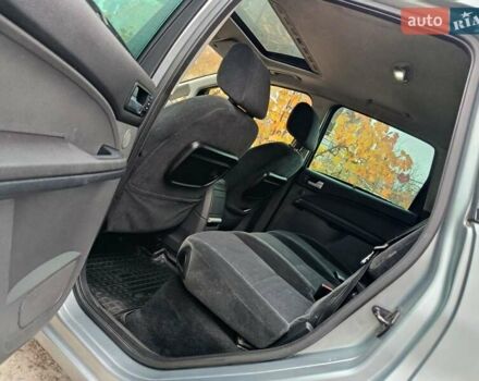 Сірий Форд Focus C-Max, об'ємом двигуна 1.8 л та пробігом 248 тис. км за 4999 $, фото 19 на Automoto.ua