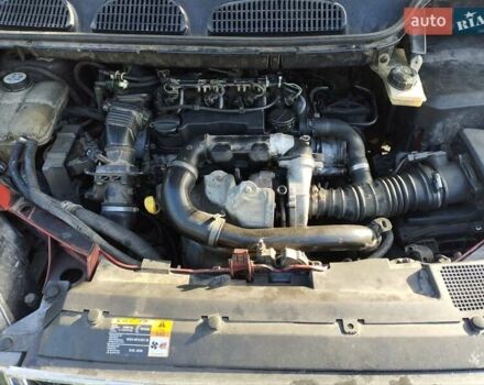 Сірий Форд Focus C-Max, об'ємом двигуна 1.6 л та пробігом 513 тис. км за 5000 $, фото 4 на Automoto.ua