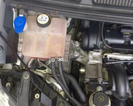 Серый Форд Focus C-Max, объемом двигателя 1.6 л и пробегом 223 тыс. км за 5300 $, фото 16 на Automoto.ua