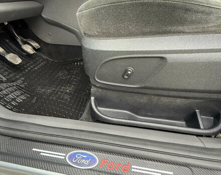 Серый Форд Focus C-Max, объемом двигателя 1.8 л и пробегом 118 тыс. км за 4800 $, фото 35 на Automoto.ua