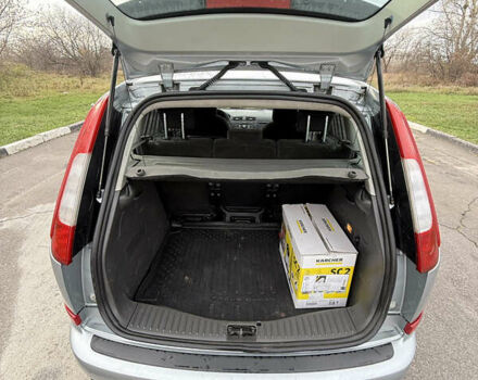 Серый Форд Focus C-Max, объемом двигателя 1.8 л и пробегом 118 тыс. км за 4800 $, фото 28 на Automoto.ua